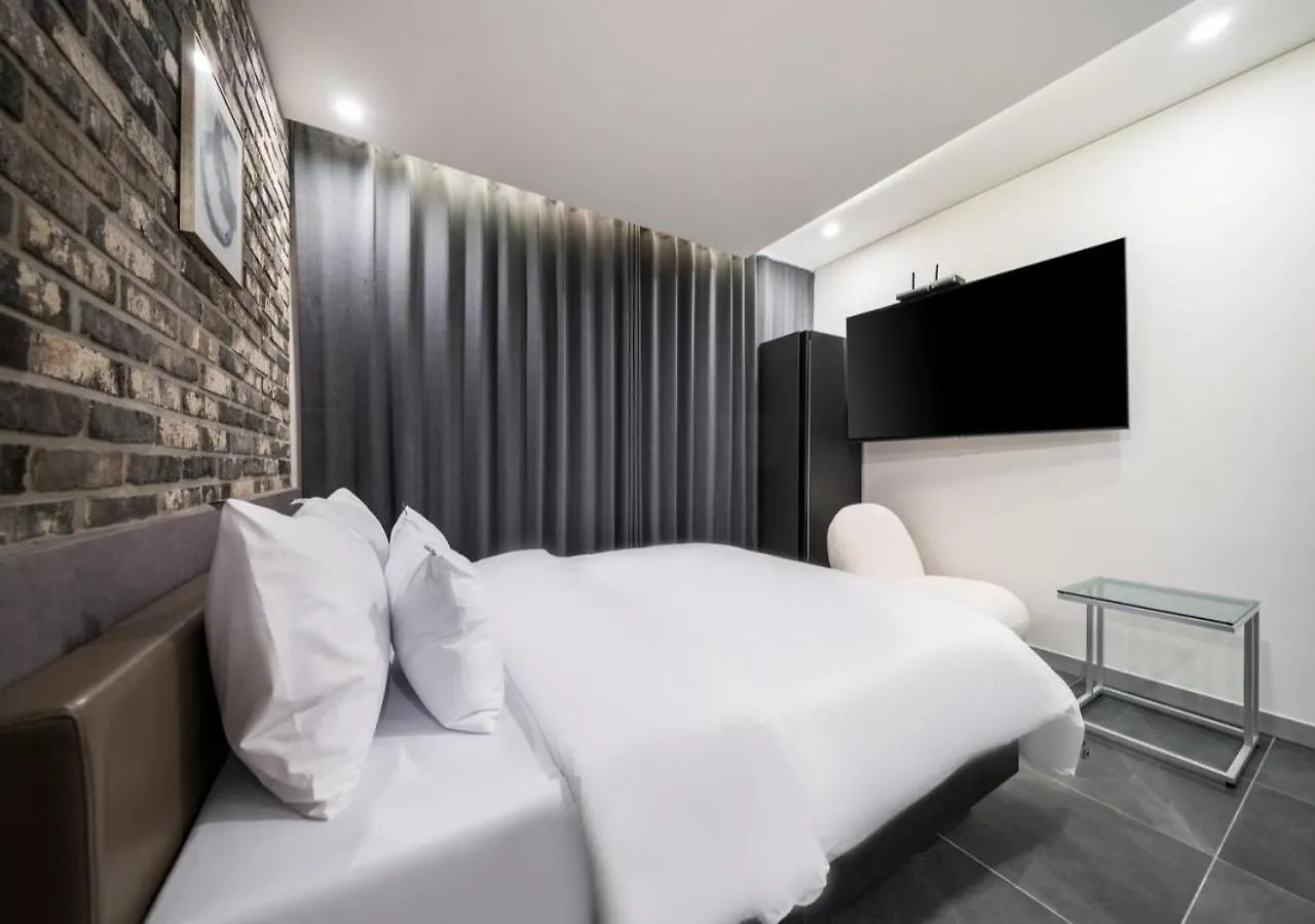 Incheon Hound Geomdan New Town Branch Hotel