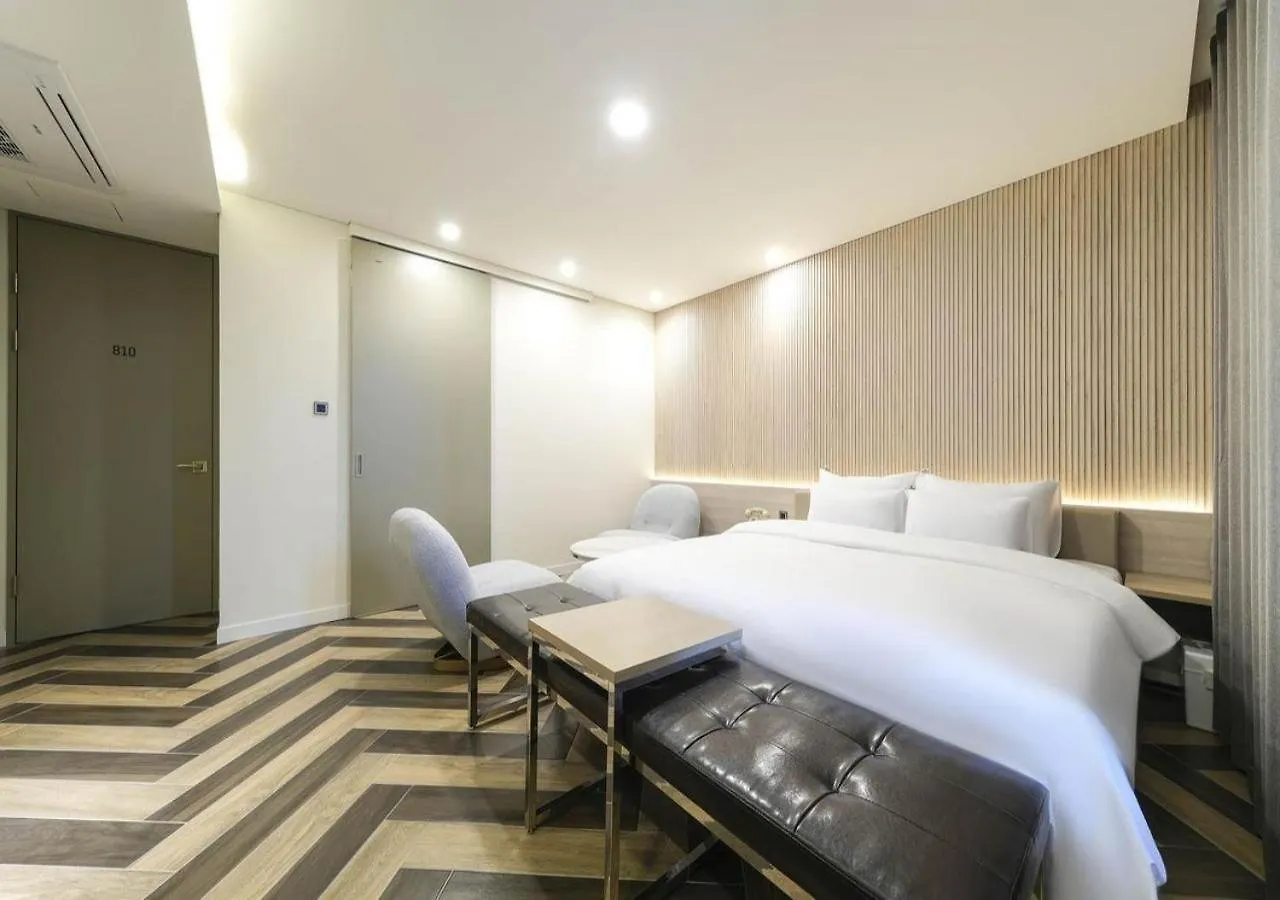 Incheon Hound Geomdan New Town Branch Hotel