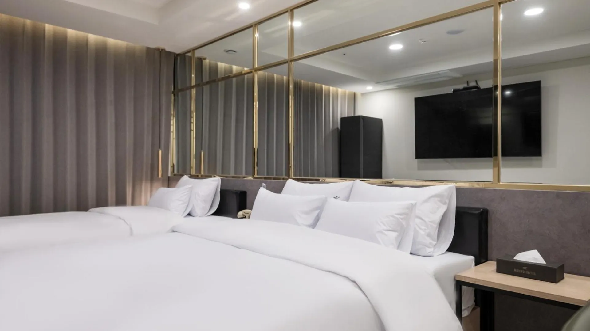 Incheon Hound Geomdan New Town Branch Hotel