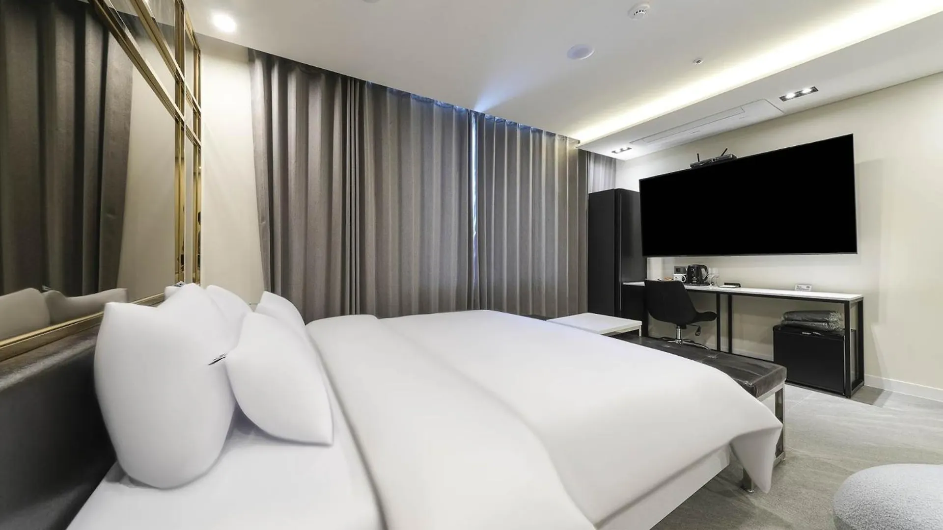 Incheon Hound Geomdan New Town Branch Hotel 0*,